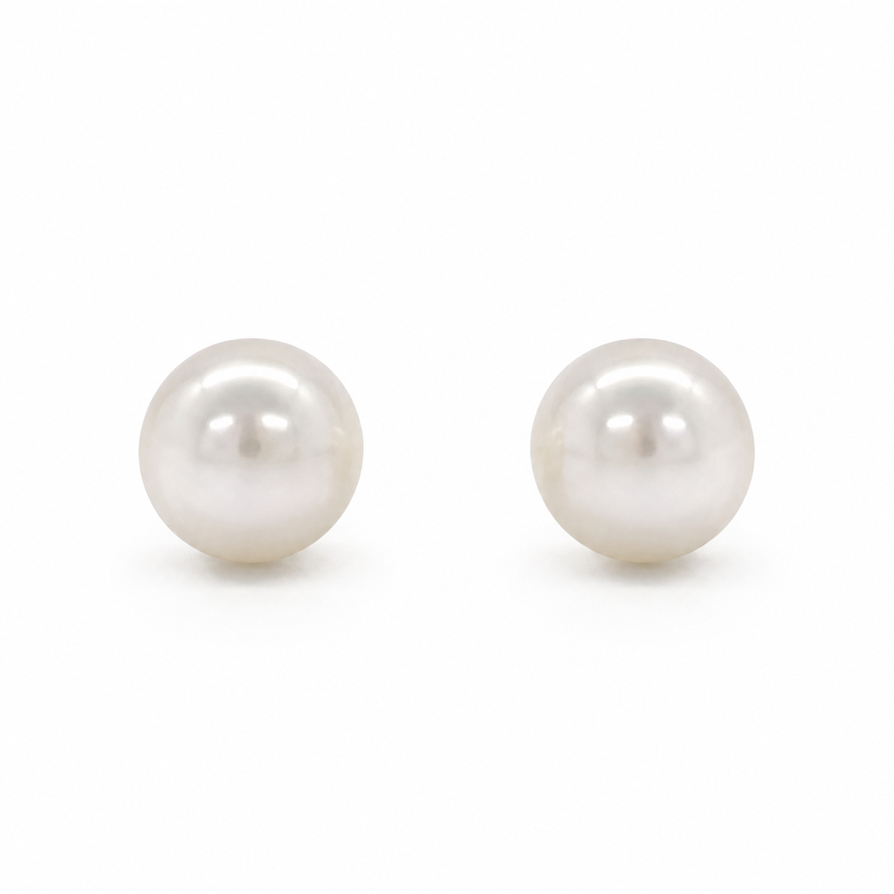 925 WHITE FW PEARL STUDS – 5MM – 0.75g